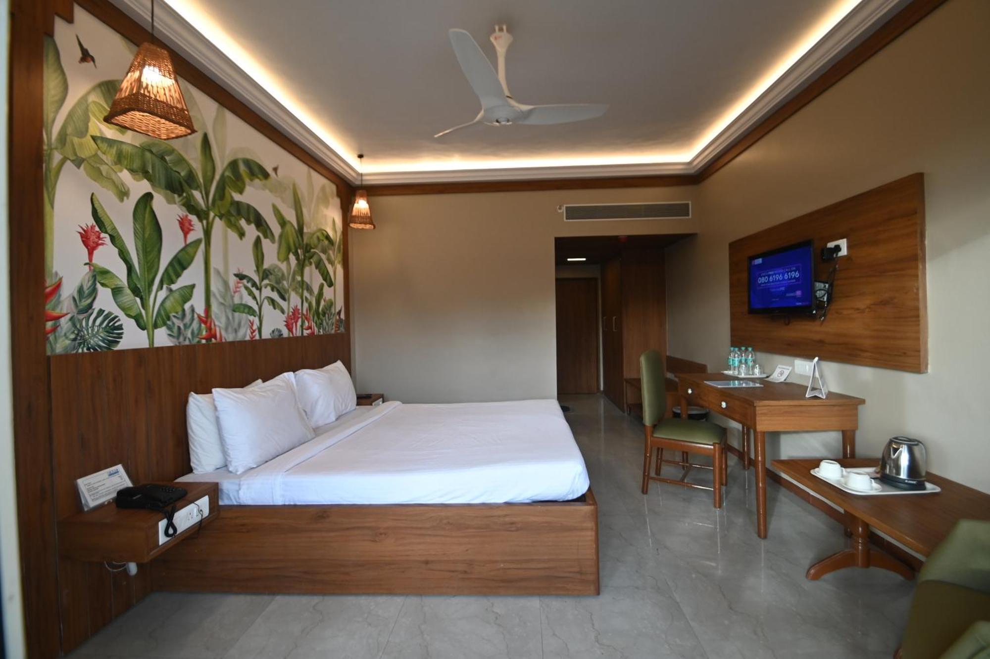 ホテル Rns Residency Sea View Māvalli エクステリア 写真